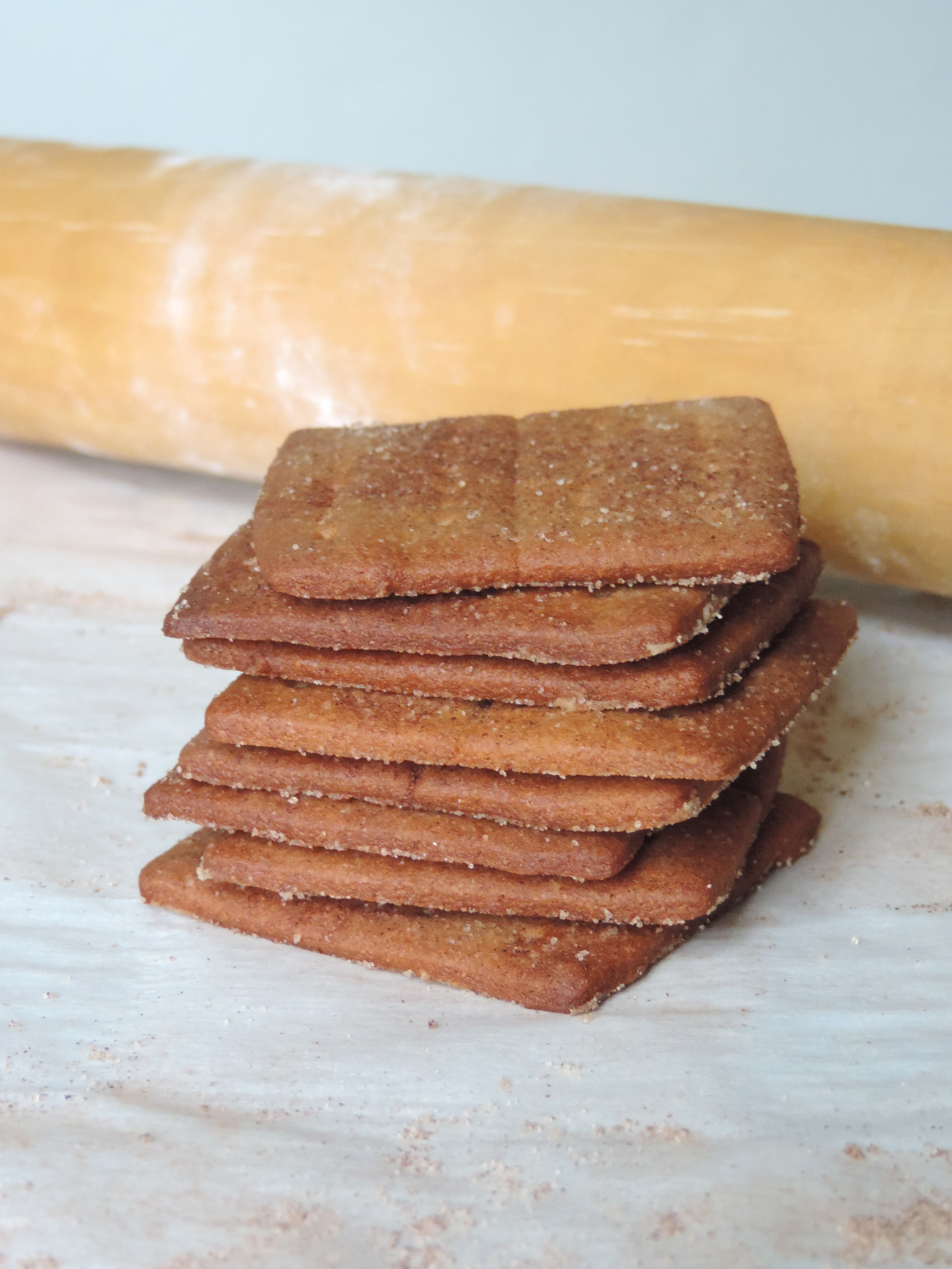 Homemade Cinnamon Graham Crackers: crunchy, buttery, and so much easier than you think they are. Better than what you find in a box!