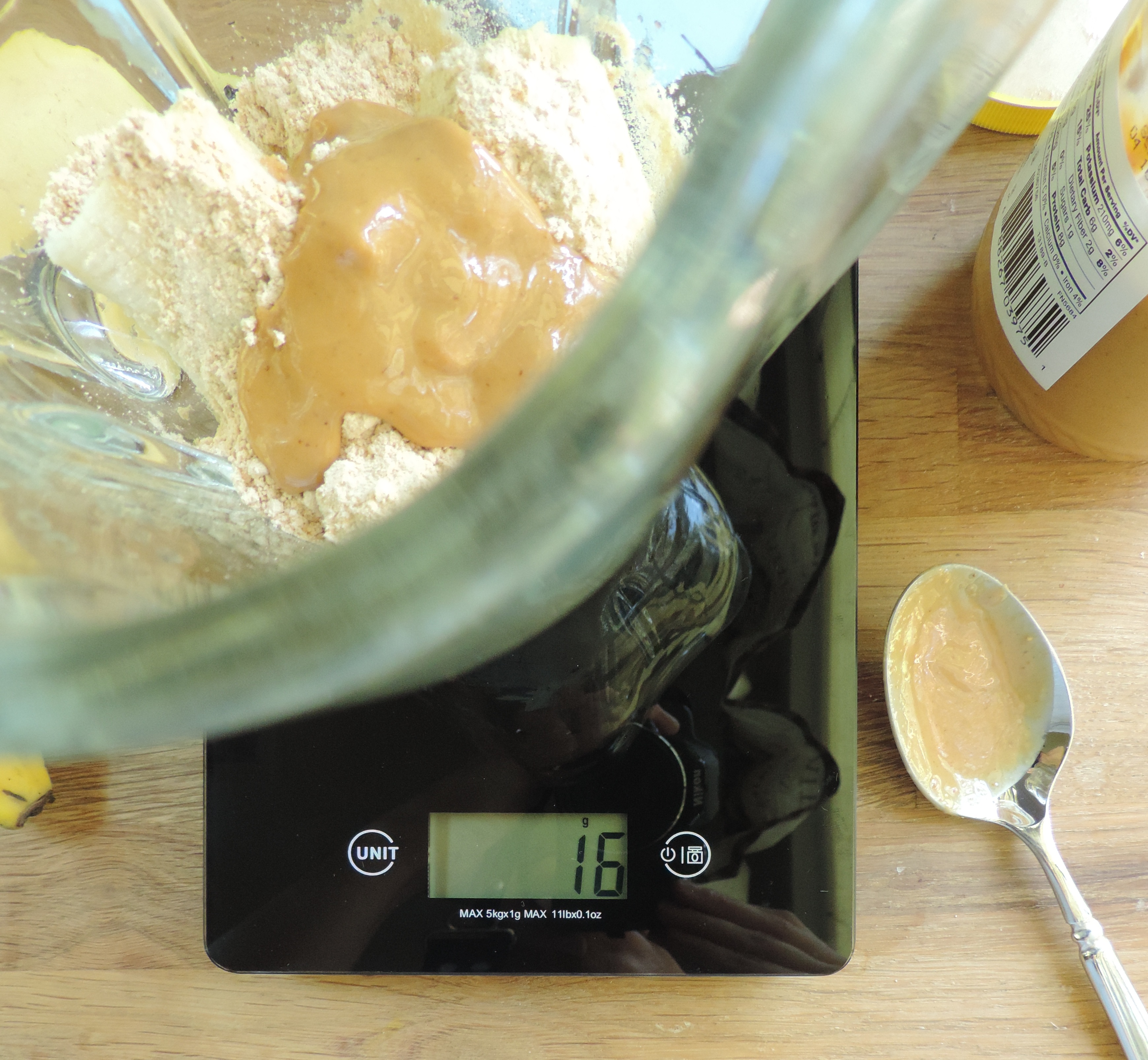 aerial photo of a blender on a scale to measure ingredients for a smoothie