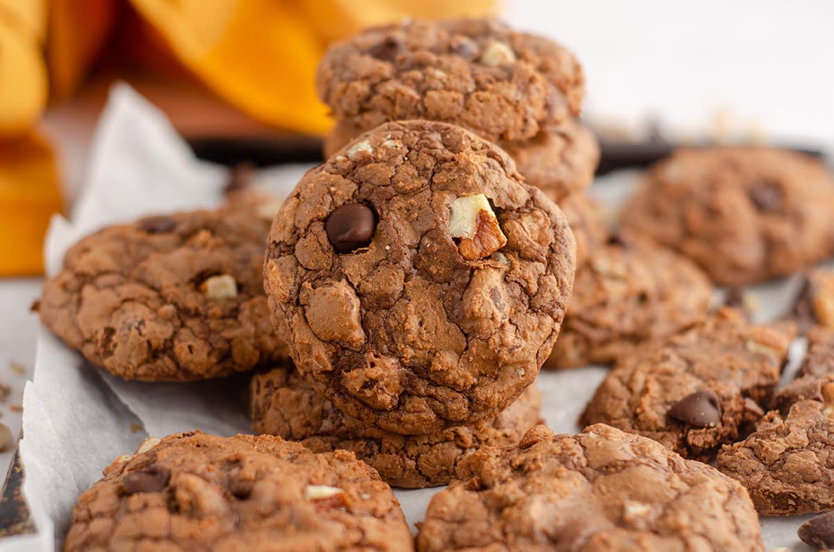 pile of brownie cookies