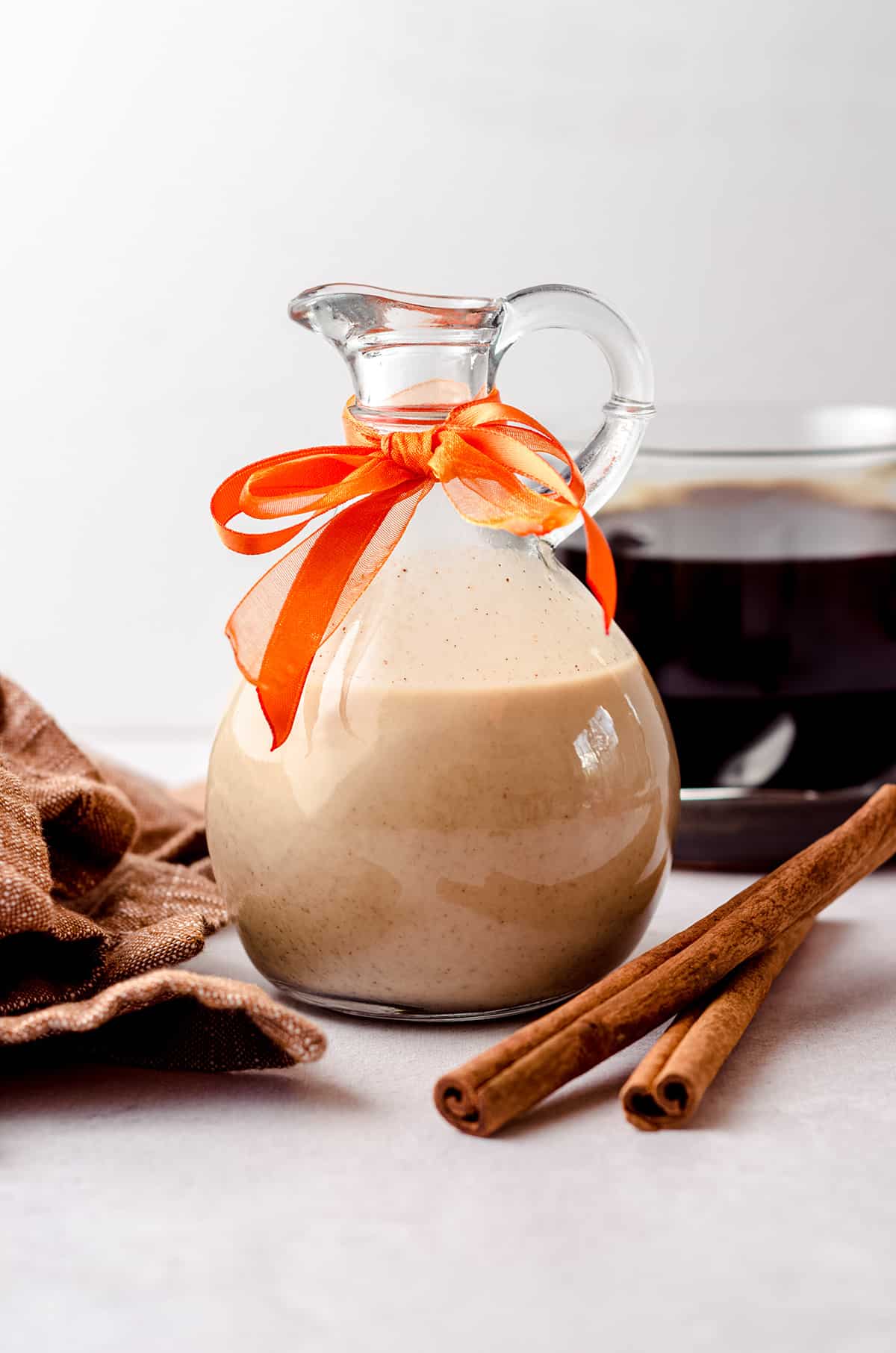 https://freshaprilflours.com/wp-content/uploads/2014/09/pumpkin-coffee-creamer-5.jpg