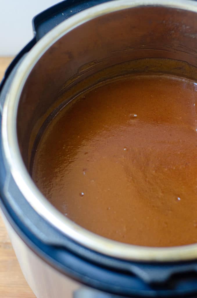 Apple butter in the drum of an Instant Pot.