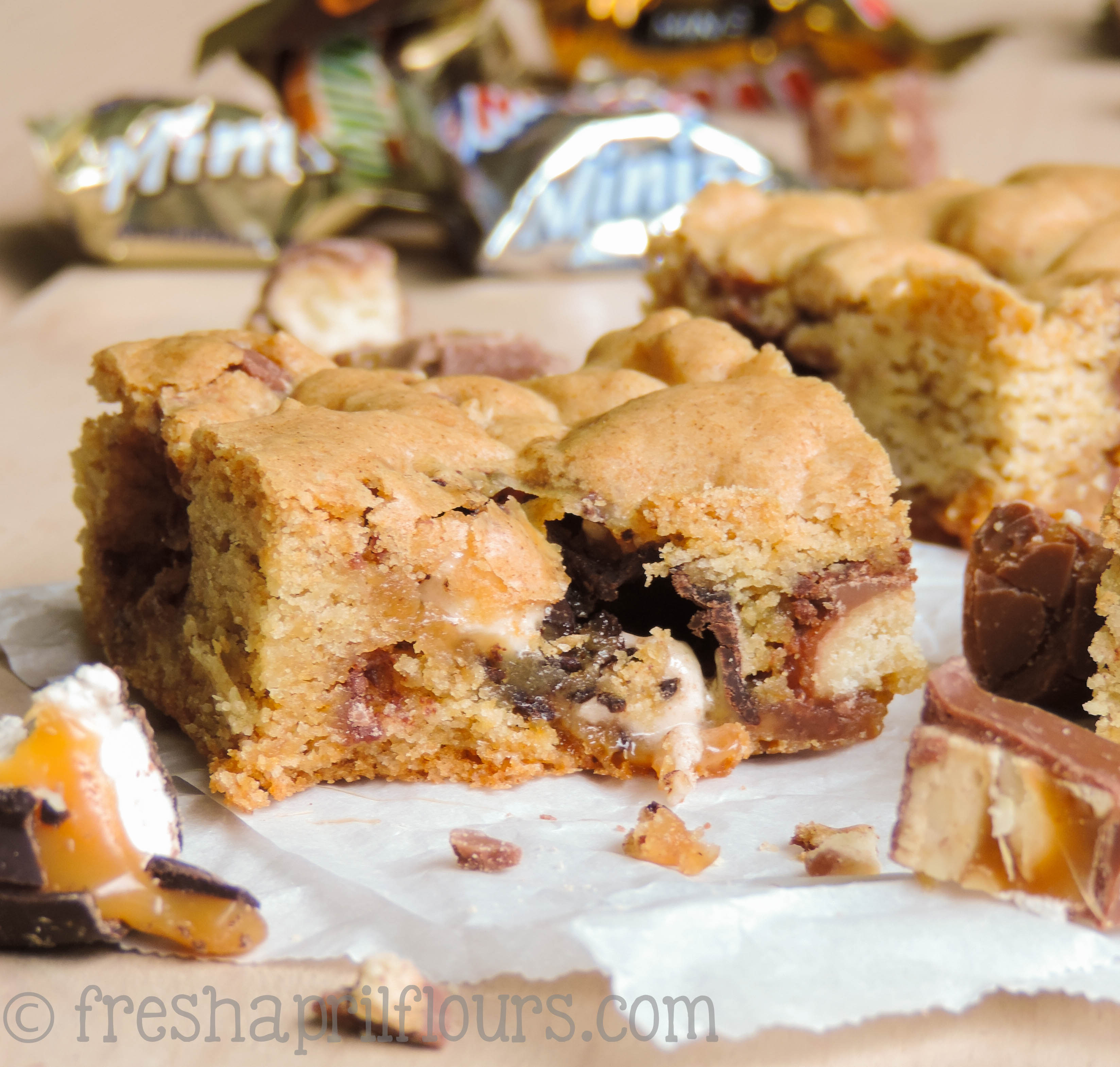 Candy Bar Blondies