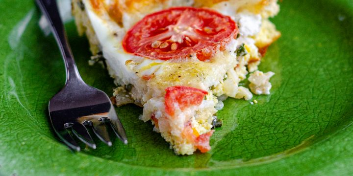 Crustless Caprese Quiche: A crustless, low-carb quiche bursting with flavorful basil, creamy mozzarella, and juicy tomatoes.