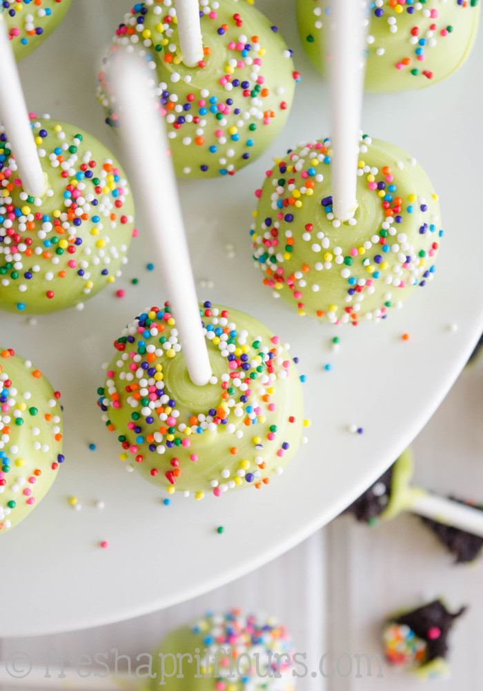 chocolate-pops-quick-an-easy-spin-on-a-cake-pop-looks-like-a-cake-pop