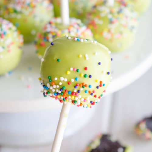 Cake Pops 101: Learn how to make homemade cake pops with step-by-step instructions, tricks, and troubleshooting tips.