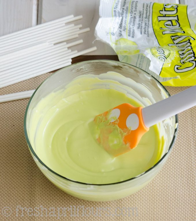 Cake Pops 101: Learn how to make homemade cake pops with step-by-step instructions, tricks, and troubleshooting tips.