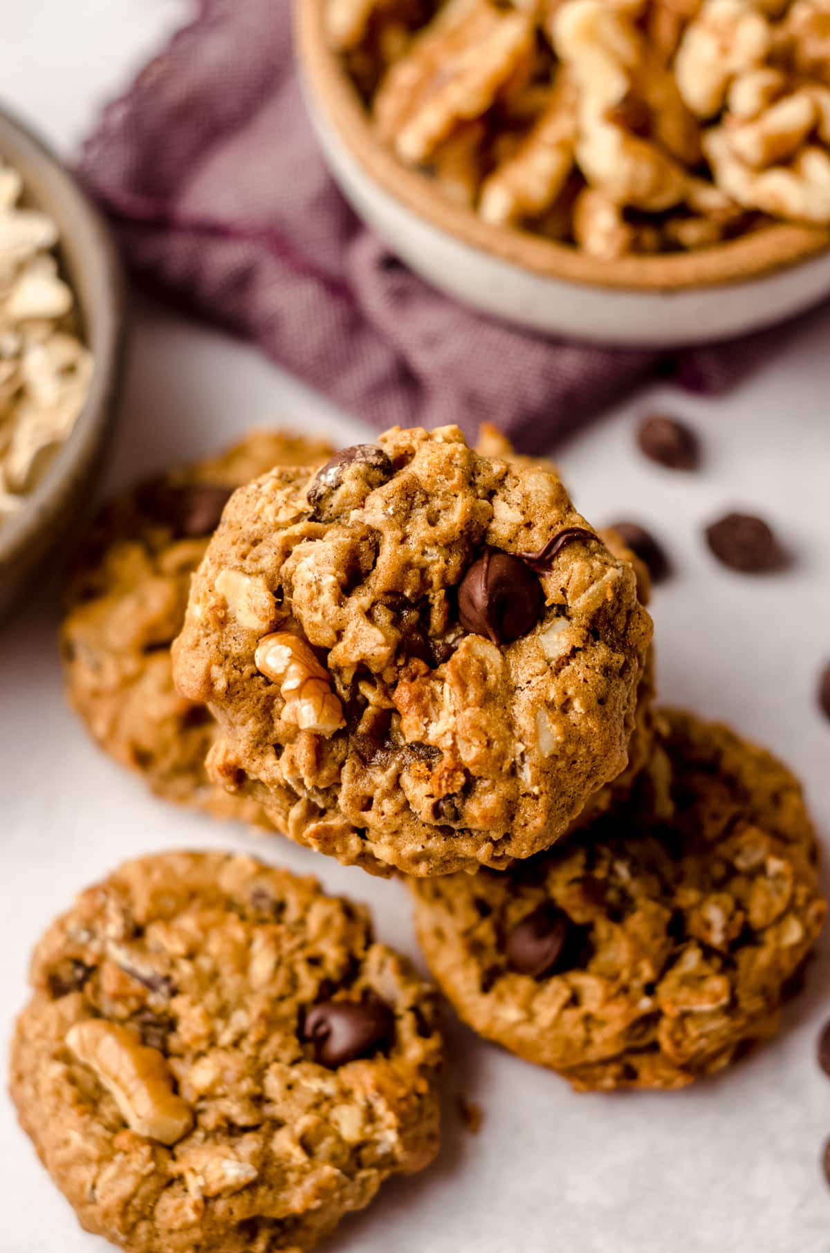 oatmeal chocolate chip walnut cookies