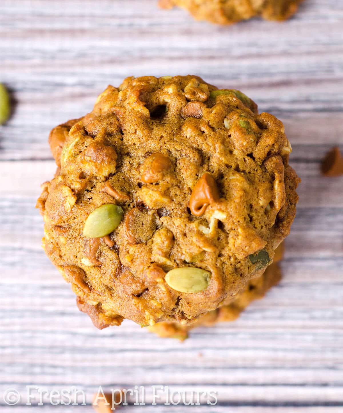 Aerial photo of pumpkin oatmeal cookies.