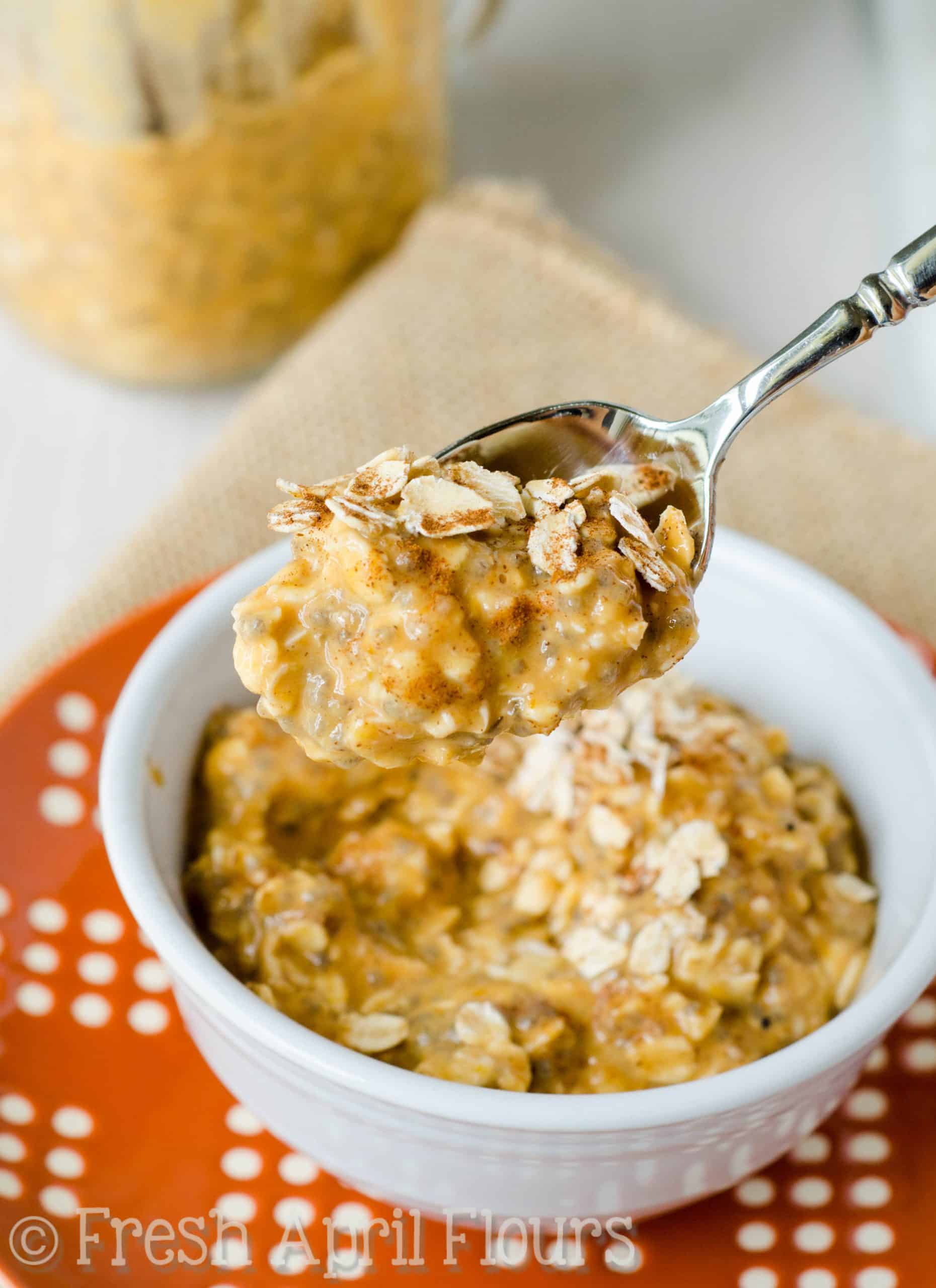 Pumpkin Overnight Oats: Hearty spiced oats that don't require any cooking!