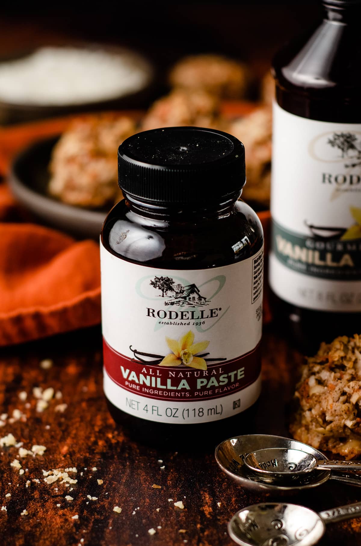 bottle of rodelle vanilla paste