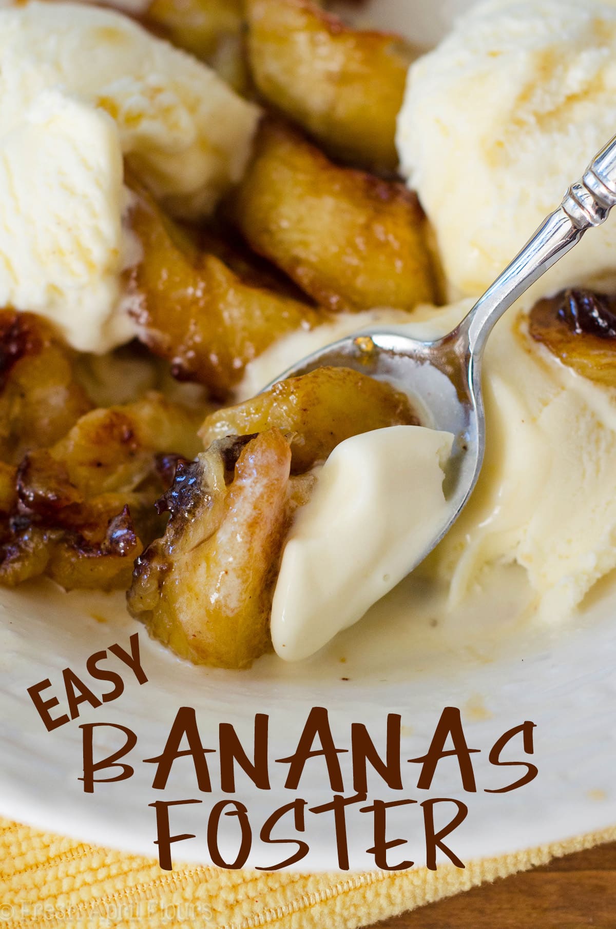 Easy Bananas Foster: A quick and easy recipe for Bananas Foster using collagen peptides and Amaretto liqueur. via @frshaprilflours