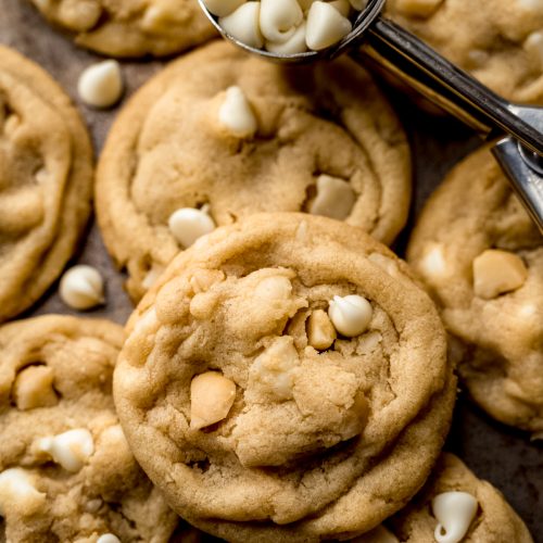 Aerial photo of white chocolate macadamia nut cookies.