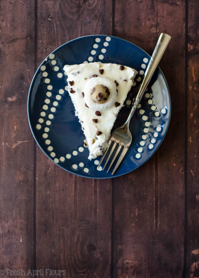 No Bake Chocolate Chip Cookie Dough Pie: An easy, cheesecake-like pie filled with edible cookie dough pieces and plenty of chocolate chips, all atop a crunchy Oreo crust.