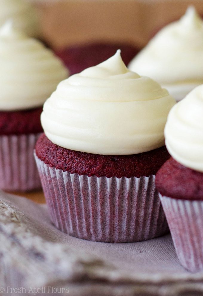 Red Velvet Cupcakes with Cream Cheese Frosting: Fluffy and tangy cupcakes topped with a sweet cream cheese frosting. A cupcake classic!