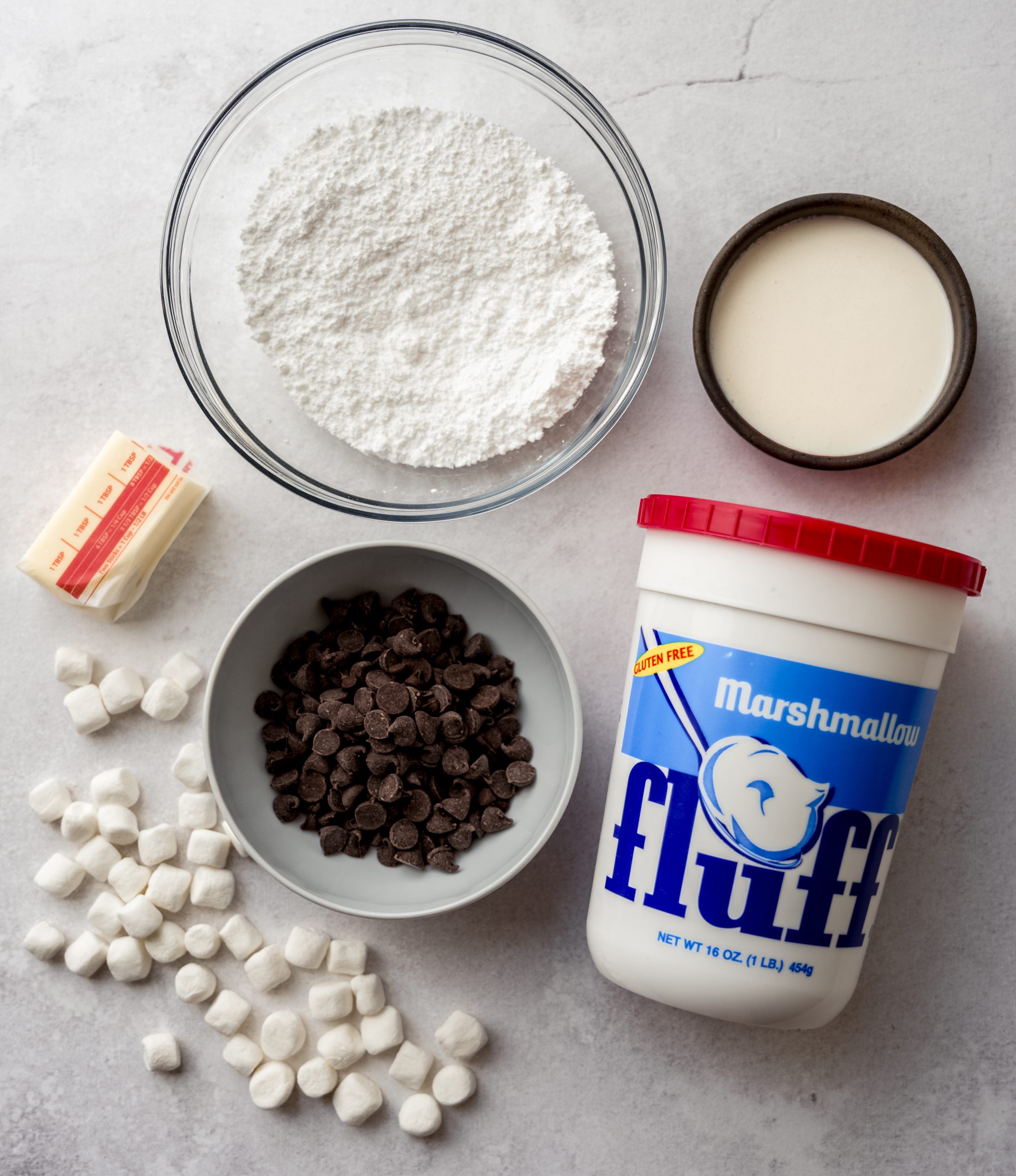 Aerial photo of ingredients to make s'mores dip.