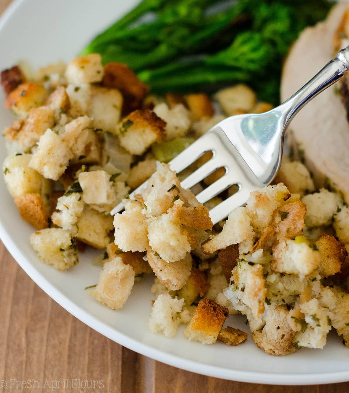 traditional-bread-stuffing