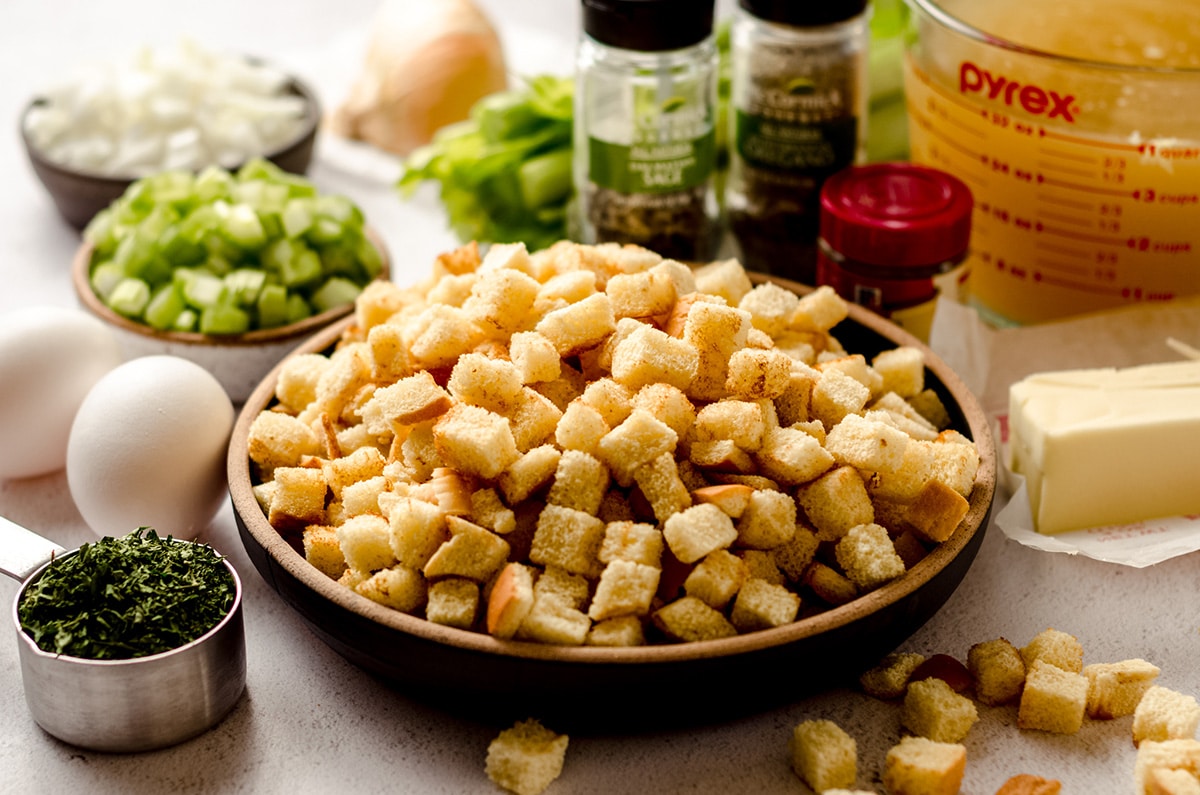 ingredients for traditional bread stuffing