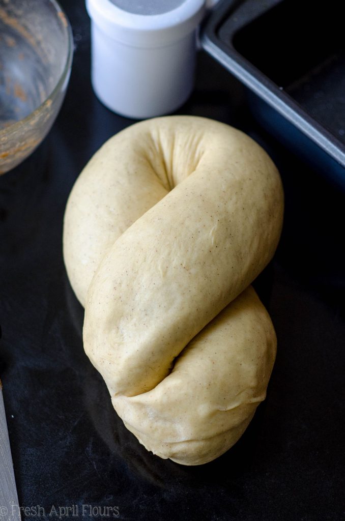 Cinnamon Babka: A simple twisted yeast bread with a cinnamon sugar filling and topped with cinnamon streusel. This loaf of bread tastes like a big cinnamon bun!