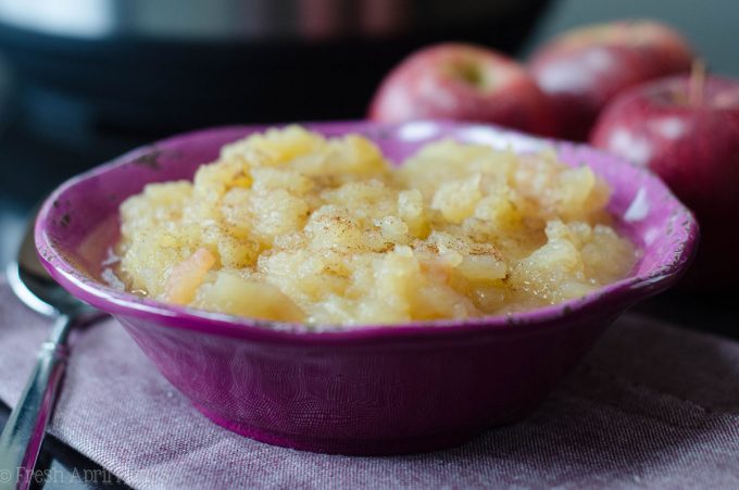 Instant Pot Applesauce: All-natural, no sugar added, homemade applesauce, ready in 4 minutes!