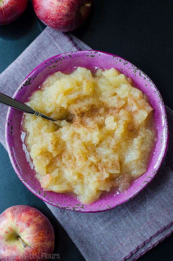 Instant Pot Applesauce: All-natural, no sugar added, homemade applesauce, ready in 4 minutes!