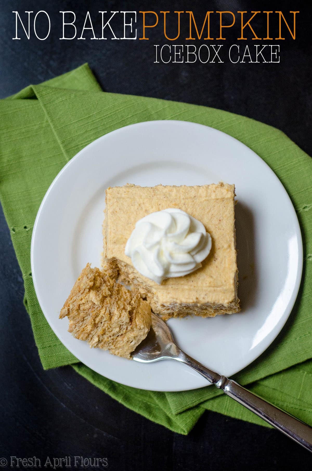 No Bake Pumpkin Icebox Cake: Layers of graham crackers filled with pumpkin whipped cream. An easy no bake treat for your favorite fall gatherings!  via @frshaprilflours