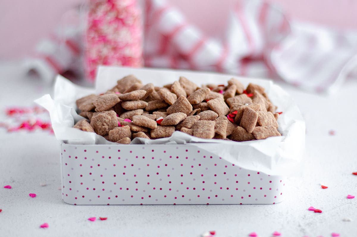 red velvet puppy chow in a treat box