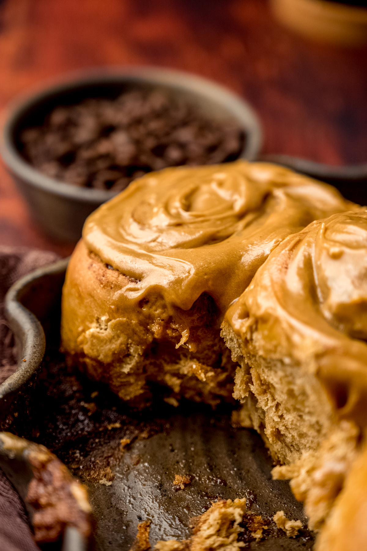 Cinnamon coffee rolls in a dish.