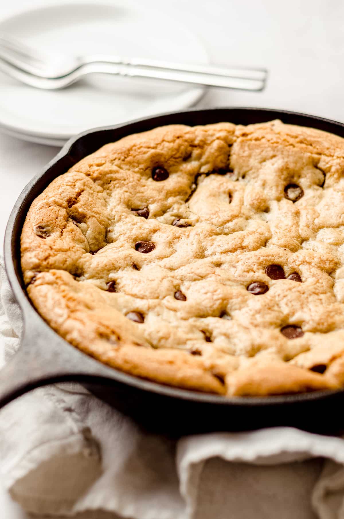 nutella cookie cake in a skillet