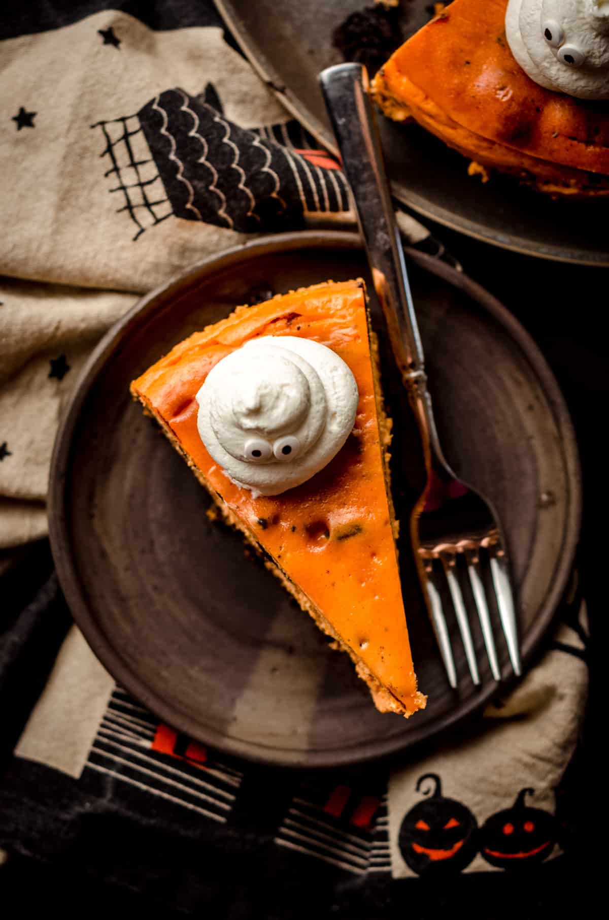 aerial photo of halloween cheesecake on a plate