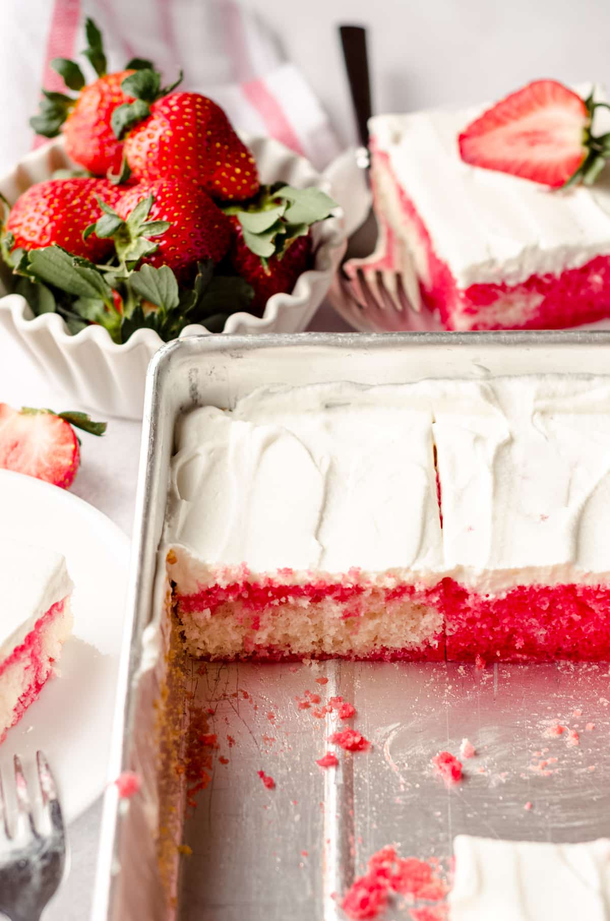 Easy Strawberry Jello Poke Cake (Only 5 Ingredients) - Kindly Unspoken