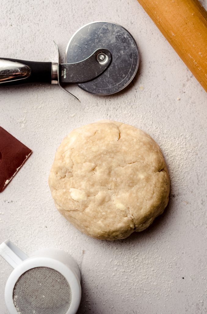 a disc of pie crust