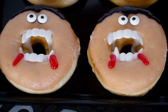 halloween vampire donuts