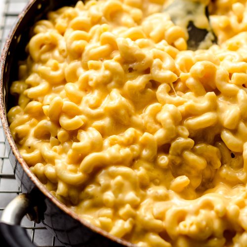 Homemade Mac and Cheese (Stovetop Recipe) - Fresh April Flours