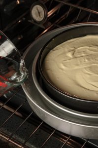 How To Make A Cheesecake Water Bath (Without Foil) - Fresh April Flours