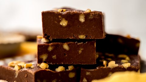 microwave-fudge-04-480x270.jpg